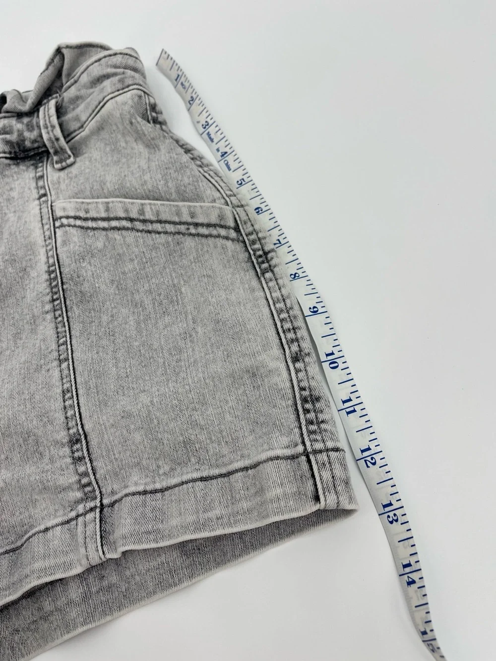 Universal Thread Paperbag Waist Denim Shorts Size 2 90s Retro Modern Indie Boho